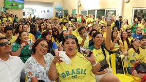 Fans brasileños se preocupan en Los Ángeles tras el debut de su selección