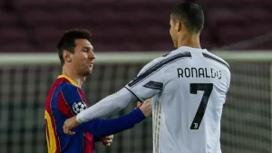 Cristiano Ronaldo envía condolencias a Messi tras la muerte de su padre