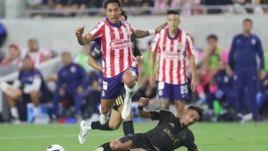 El entrenador de Los Ángeles FC reconoce que los clubes mexicanos están en desventaja