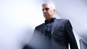 Hernán Crespo respira en el banquillo del Atlas tras remontar a Cincinnati