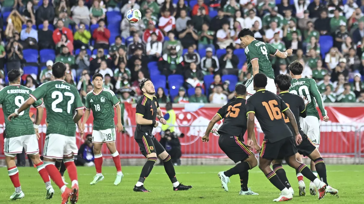 México empata con Perú y deja muchas dudas previo al clásico del Río Bravo