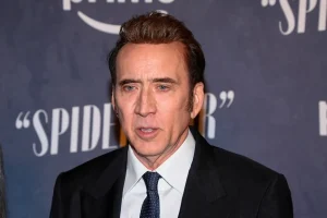 Nicolas Cage defiende el legado de «Spider-Noir» tras su cancelación y su triunfo en los Emmy