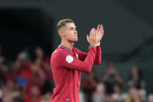 Cristiano Ronaldo critica la «agresividad» y falta de palabra del seleccionador portugués Jorge Jesus